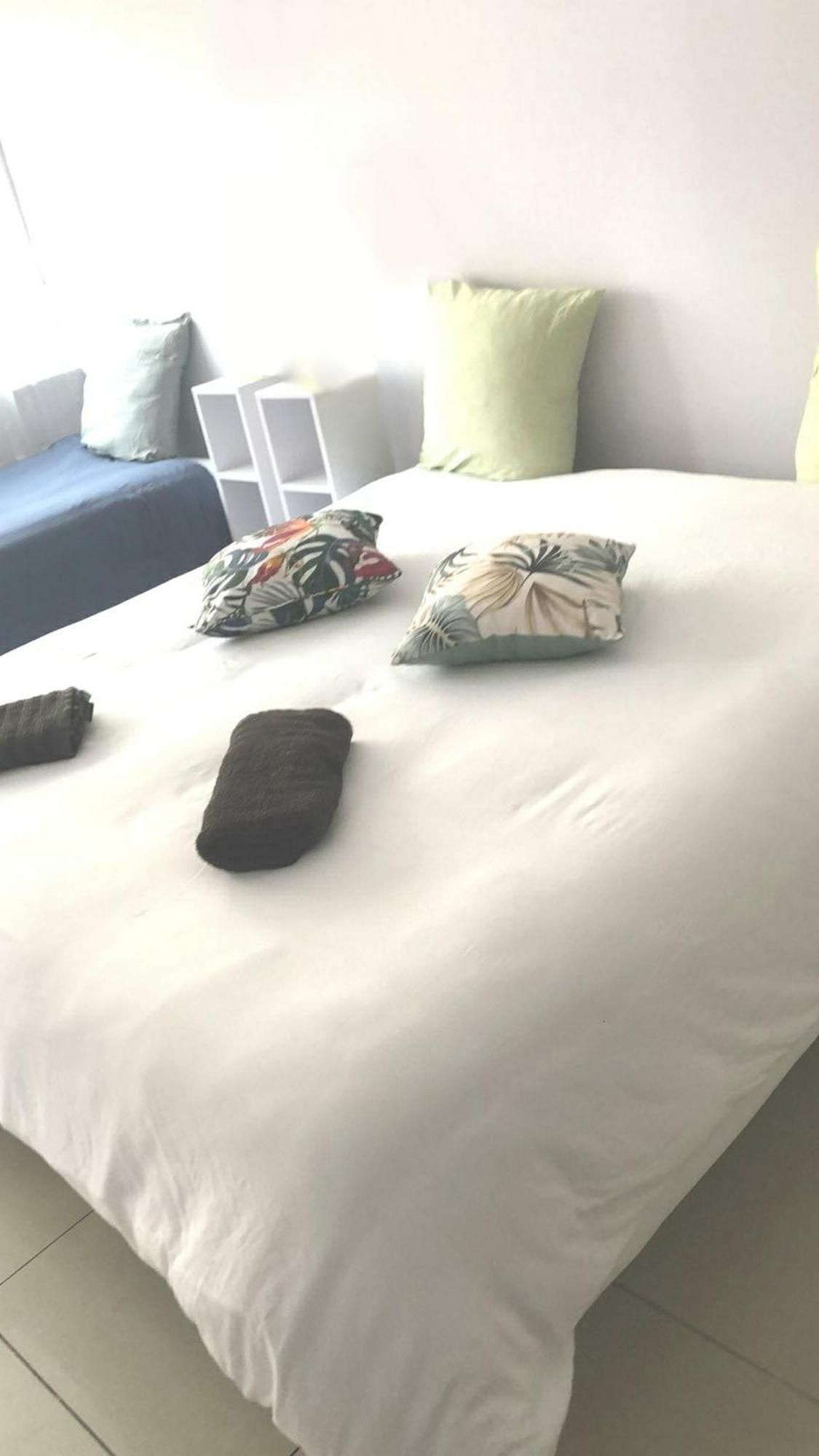 Sejour Perpignan Avec Petit-Dejeuner A La Demande Et Piscine A 20 Minutes De L'Espagne A Le Palace Climatise Dış mekan fotoğraf